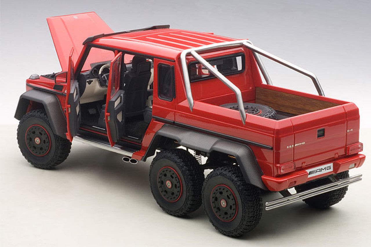 Mercedes-Benz G63 AMG 6x6 1/18 AUTOart
