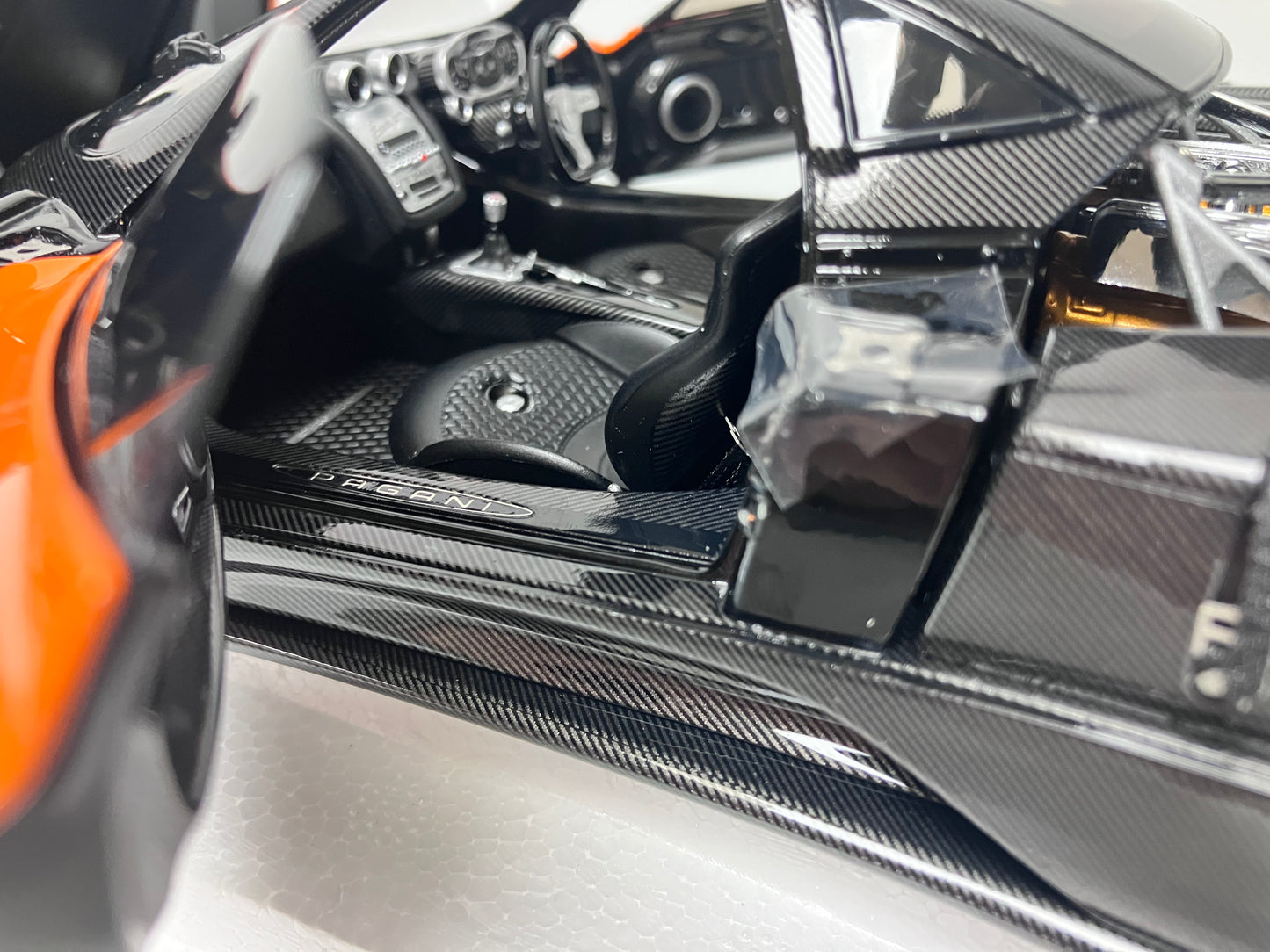 Pagani Zonda F Arancio St. Tropez 1/18 Almost Real