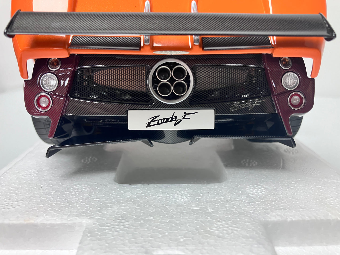 Pagani Zonda F Arancio St. Tropez 1/18 Almost Real