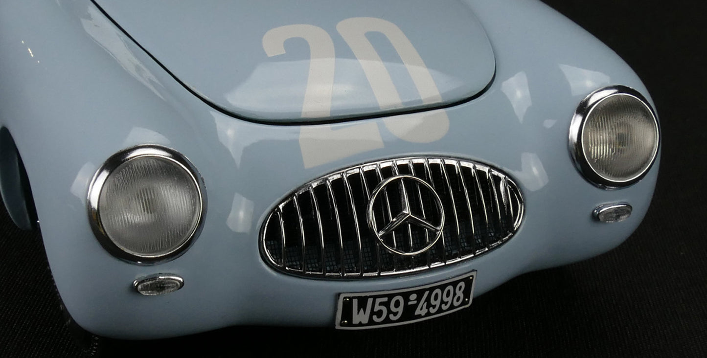 Mercedes-Benz 300 SL (W194) Grand Prix of Bern, 1952 #20 blue 1/18 CMC M-159