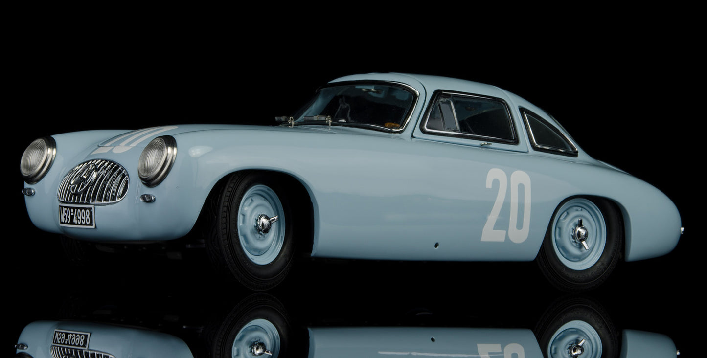 Mercedes-Benz 300 SL (W194) Grand Prix of Bern, 1952 #20 blue 1/18 CMC M-159