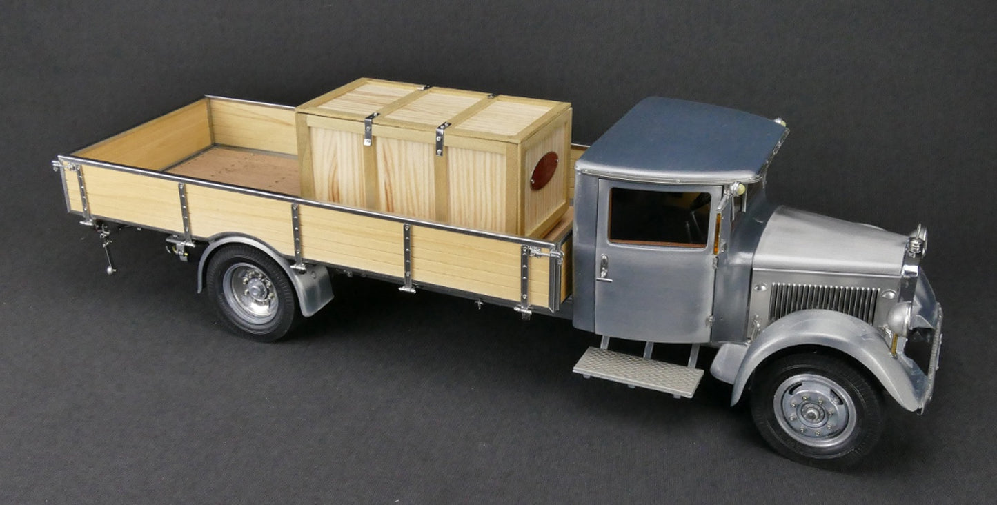 Mercedes-Benz LO 2750 Truck Clear-Finish Version, 1933-1936 1/18 CMC