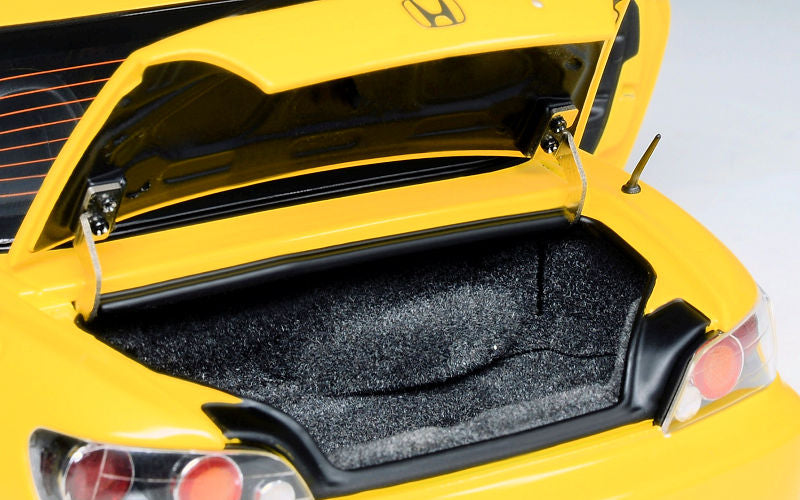 Honda S2000 (AP2) 1/18 Motorhelix