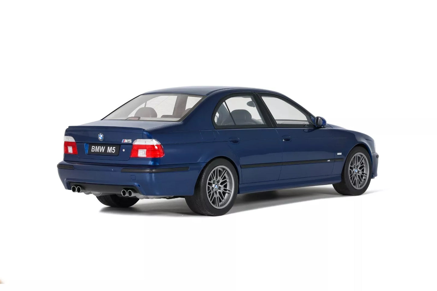 BMW E39 M5 1998 1/12 OTTO Models G073